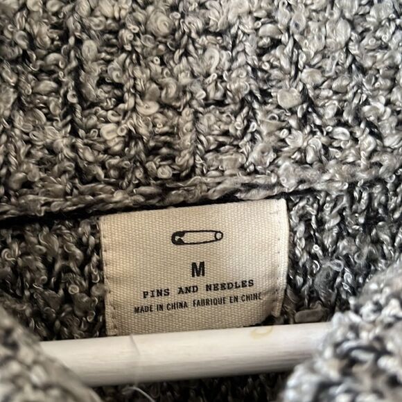 Pins & Needles Turtleneck Sweater - Picture 3 of 9